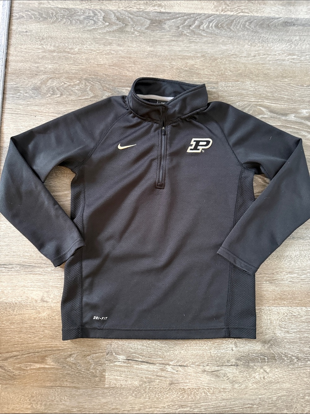 Nike kids M Black Purdue Dri-FIT 1/4 Zip Pullover. Like new